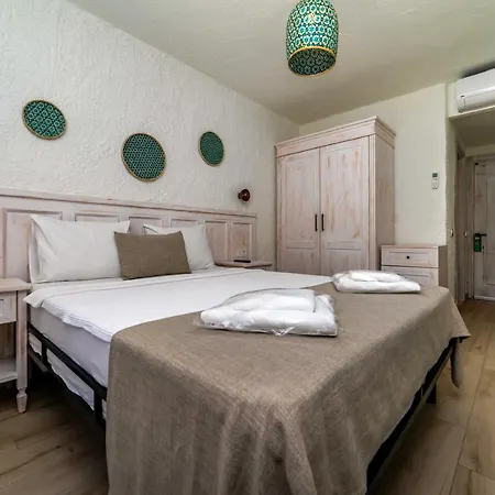 Cemal Alaçati Butık