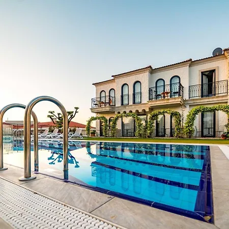 Hotel Cemal Alaçati Butık *