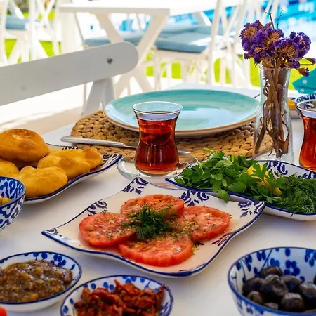 Cemal Alaçati Butık *