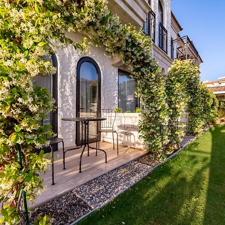 Cemal Alaçati Butık Alaçatı