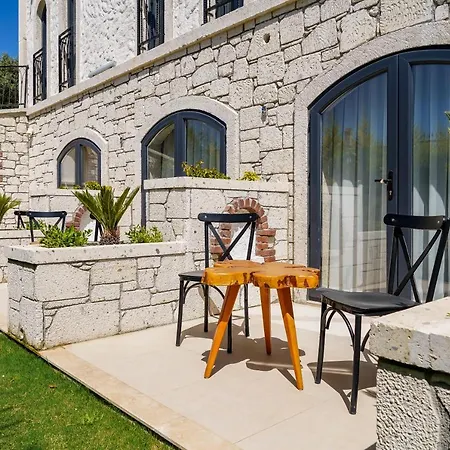 Otel Cemal Alaçati Butık