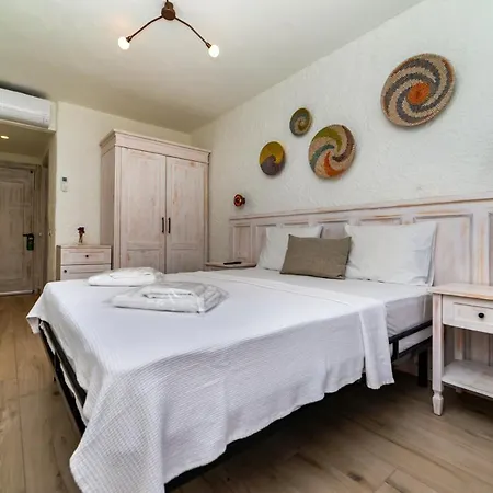 Cemal Alaçati Butık