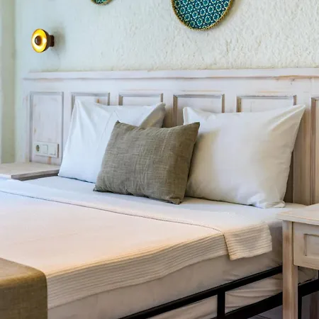 Cemal Alaçati Butık Otel *