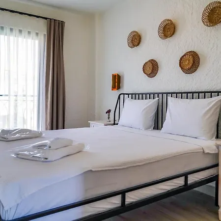 Cemal Alaçati Butık *